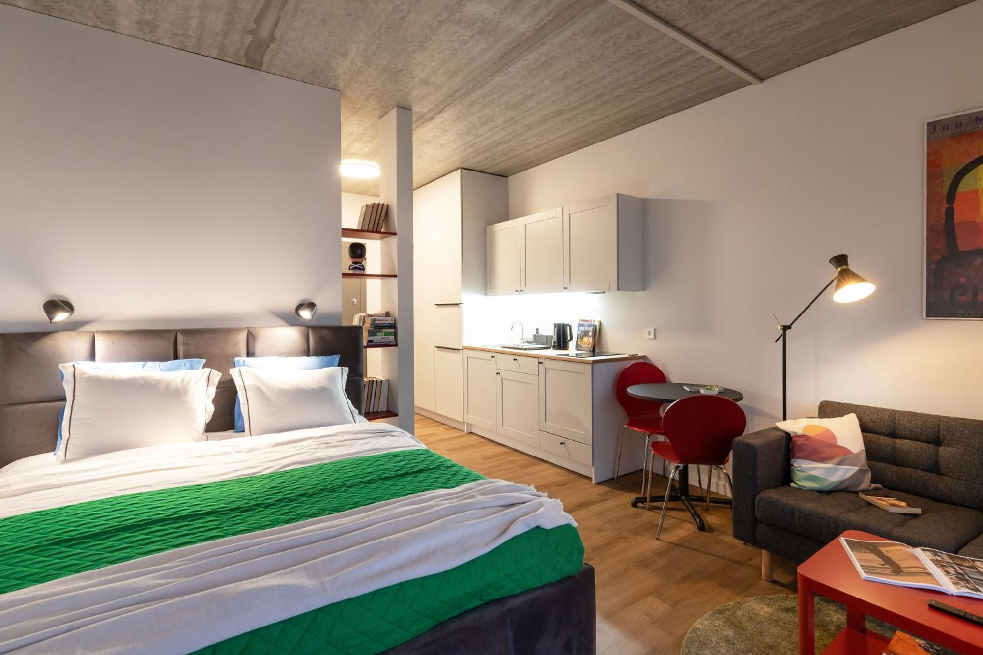 #stayhere - Brand New Colourful Close To Shopping Malls * VNO