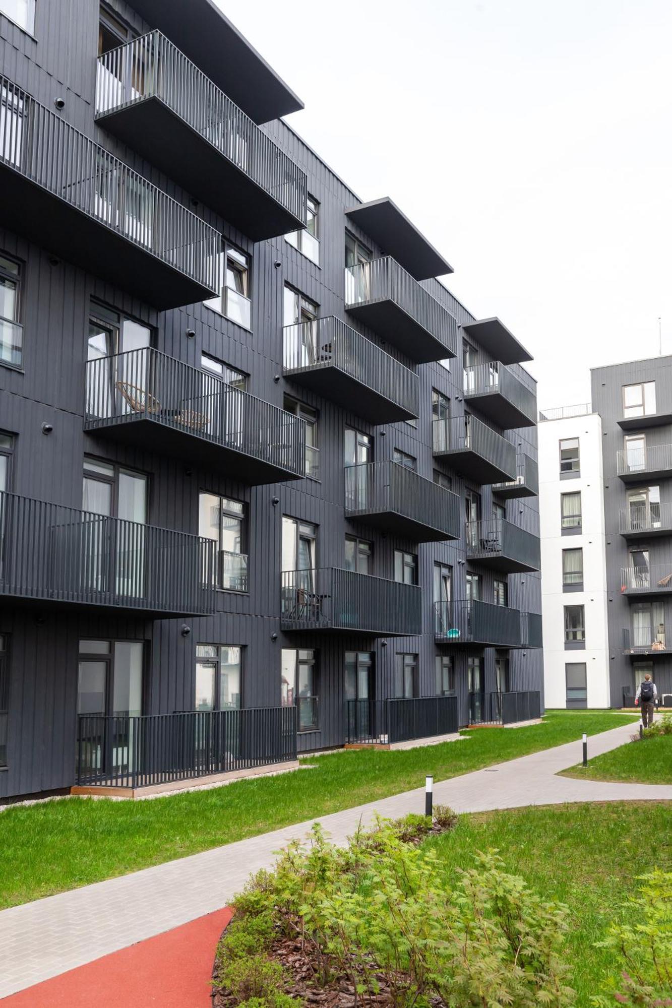 #stayhere - Brand New Colourful Close To Shopping Malls VNO