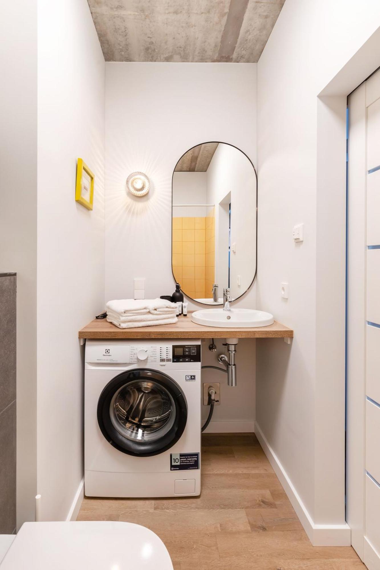 #stayhere - Brand New Colourful Close To Shopping Malls VNO